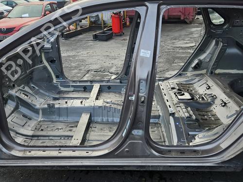 Venstre sidekjole Venstre sidekjole HYUNDAI i30 (PDE, PD, PDEN) 1.5 (110 hp) 38150134 38150134