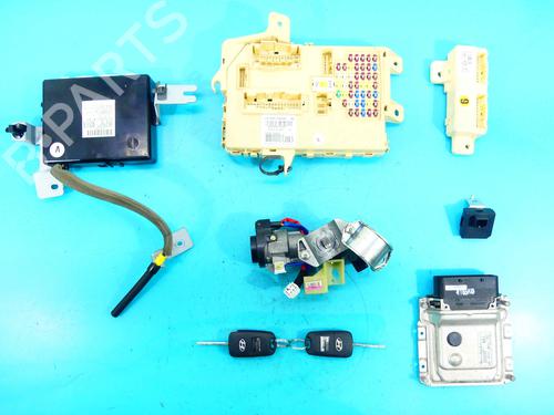 engine-control-unit-ecu-hyundai-elantra-v-saloon-md-ud-2010-2011-2012-2013-2014-2015-2016-2017-37877337 main image