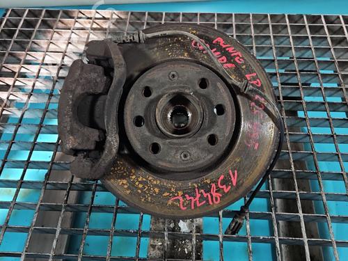 Used Left front steering knuckle Left front steering knuckle FIAT GRANDE PUNTO (199_) 1.2 (65 hp) 38118824 38118824