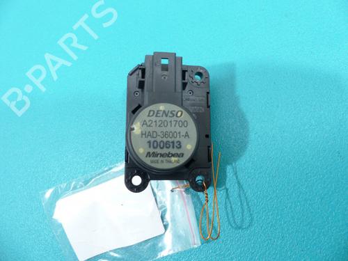 Motor da chauffage Motor da chauffage RENAULT CAPTUR I (J5_, H5_) 1.2 TCe 120 (120 hp) 38153054 38153054