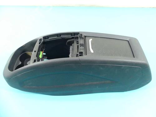 armrest-center-console-citroen-c4-grand-picasso-ii-da_-de_-2013-37895731 main image