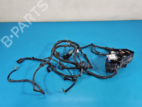 Used Fuse box Fuse box 38000473 38000473