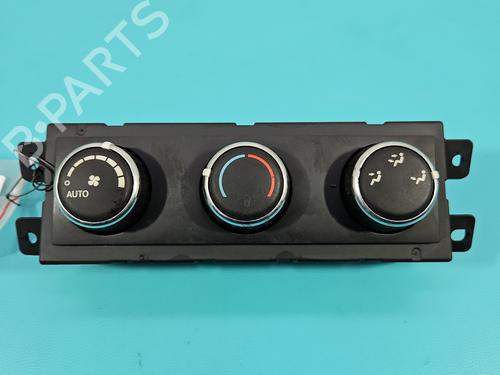 Used Climate control Climate control 38126577 38126577