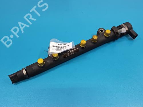 Used Injection rail Injection rail TOYOTA YARIS (_P9_) 1.4 D-4D (NLP90_, NLP90R) (90 hp) 40038272 40038272