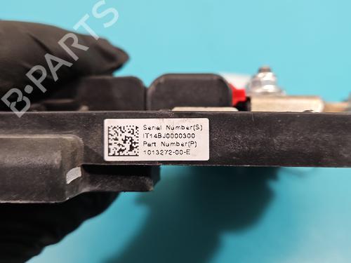 Fuse box TESLA MODEL S (5YJS) P85 | BP38123759E1 - Image 10