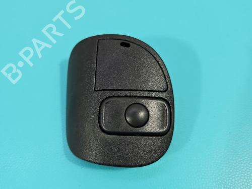 Used Steering wheel controls Steering wheel controls FIAT 500X (334_) 2.0 D Multijet 4x4 (334AXB22, 334AXD2B) (140 hp) 39688442 39688442