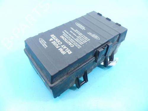 Used Fuse box Fuse box 37878830 37878830