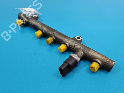 Used Injection rail Injection rail 37850916 37850916