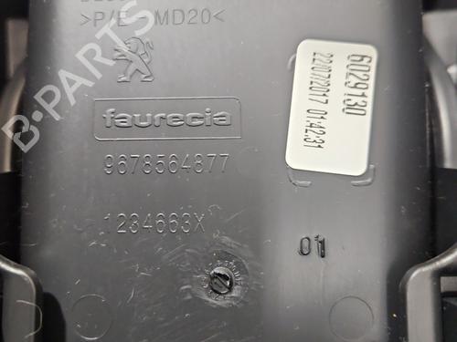Armrest / Center console PEUGEOT 2008 I (CU_) 1.2 THP 110 / PureTech 110 | BP37854181I20 - Image 8
