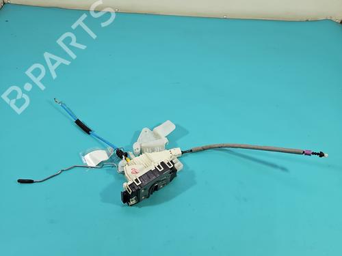 front-right-lock-mercedes-benz-e-class-t-model-s212-2009-2010-2011-2012-2013-2014-2015-2016-38139298 main image