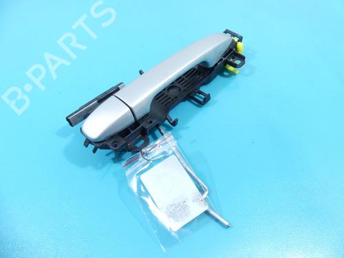 front-right-exterior-door-handle-toyota-verso-_r2_-2009-2010-2011-2012-2013-2014-2015-2016-2017-2018-37895808 main image