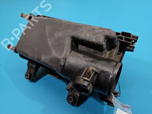 Used Air filter box Air filter box TOYOTA YARIS (_P13_) 1.3 (NSP130_, NSP130) (99 hp) 37857253 37857253