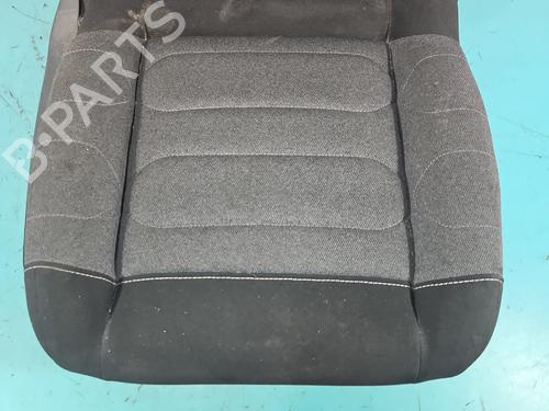Right front seat CITROËN C3 III (SX) 1.2 THP 110 (SXHNPS, SXHNZT, SXHNZ6) | BP37839495C16 - Image 3