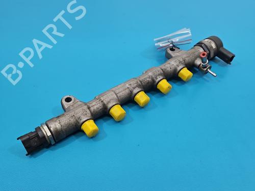Used Injection rail Injection rail 39637240 39637240