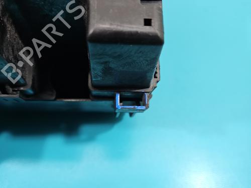 Fuse box HYUNDAI ix35 (LM, EL, ELH) 2.0 4WD | BP37813776E1 - Image 12
