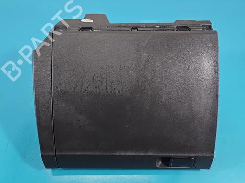 cupobject-holder-vw-t-roc-a11-d11-2017-37860517 main image