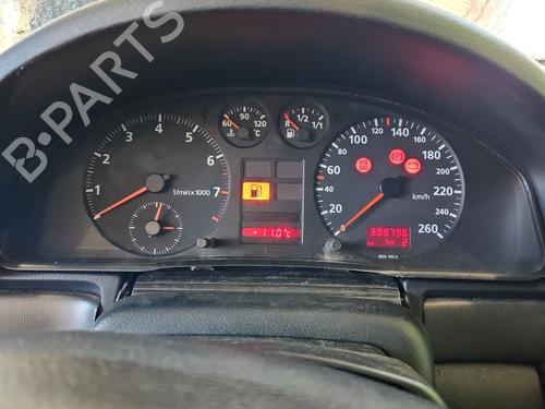 Kombinert Instrument Kombinert Instrument AUDI A4 B5 (8D2) 1.8 (125 hp) 39740123 39740123