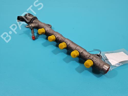 Used Injection rail Injection rail 38129232 38129232