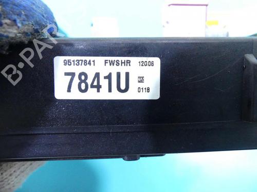 Fuse box CHEVROLET CAPTIVA (C100, C140) 2.2 D 4WD | BP37895190E1 - Image 4