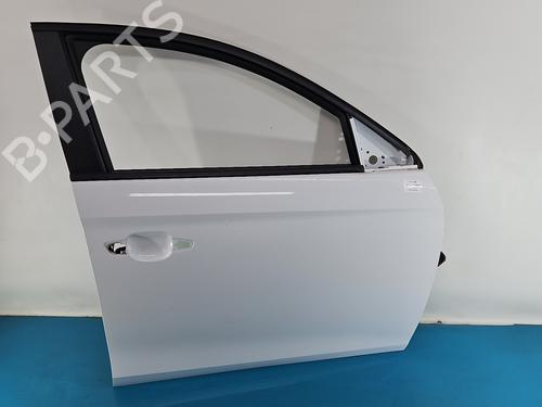 Used Right front door Right front door 38993125 38993125