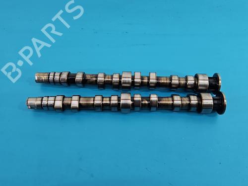 Used Cylinder head Cylinder head SEAT LEON (1M1) 1.6 16 V (105 hp) 39987309 39987309