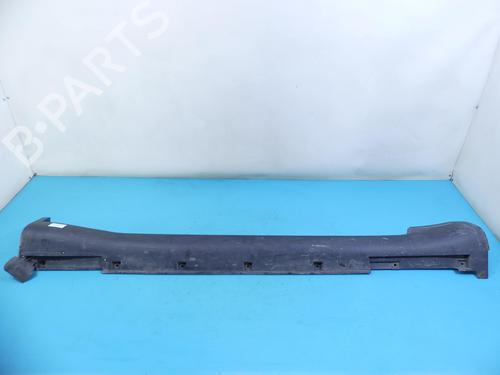 Used Right sideskirt Right sideskirt 37804031 37804031