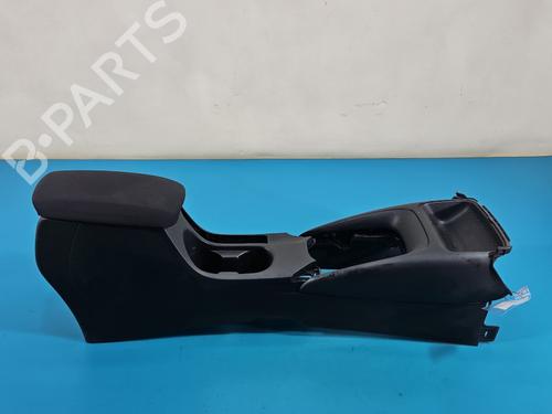 Used Armrest / Center console Armrest / Center console TOYOTA COROLLA Saloon (_E21_) 1.6 VVTi (ZRE210) (132 hp) 40015120 40015120