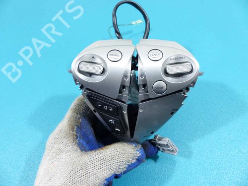 Used Steering wheel controls Steering wheel controls 38153782 38153782
