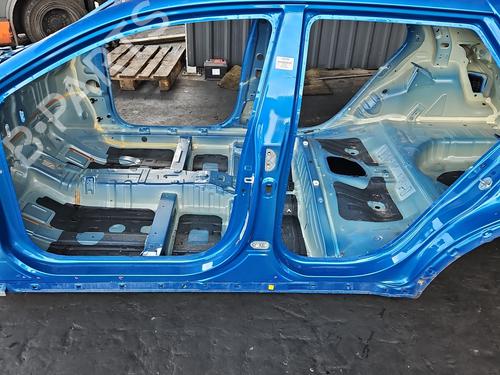 Used Left sideskirt Left sideskirt 38752034 38752034
