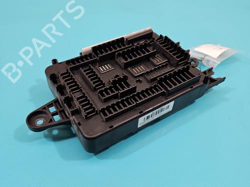 Used Fuse box Fuse box 38132505 38132505