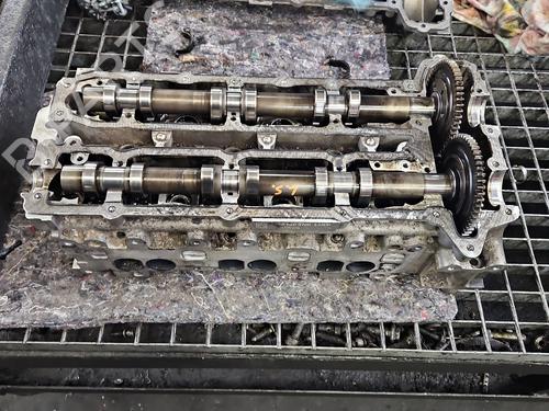 Used Cylinder head Cylinder head 38144409 38144409
