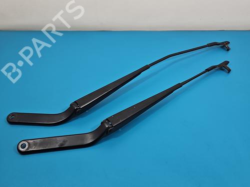 Used Front windshield wiper arm Front windshield wiper arm 37823800 37823800