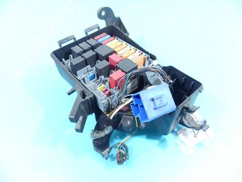Used Fuse box Fuse box 37890132 37890132