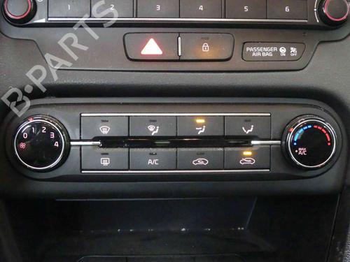 Used Climate control Climate control 37885531 37885531
