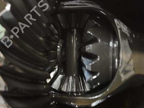 Rear differential BMW 5 (E39) 520 i | BP37826084M24 - Image 3