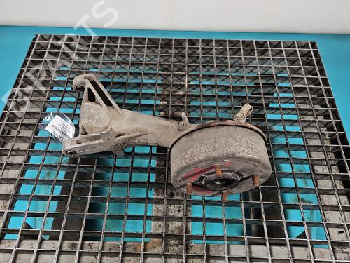 Bras de suspension arrière gauche Bras de suspension arrière gauche 38137731 38137731