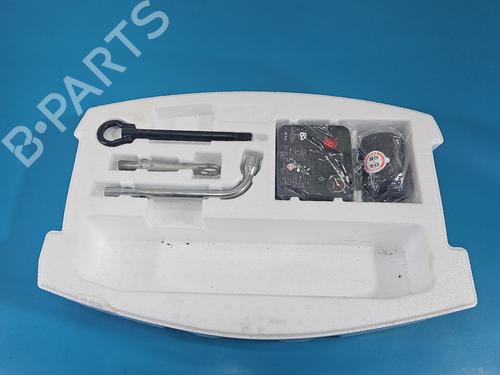 outra-suzuki-swift-v-az-2017-37856703 main image