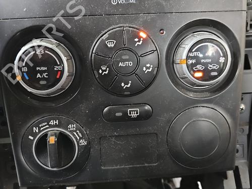 climate-control-suzuki-grand-vitara-ii-jt-te-td-2005-37859284 main image