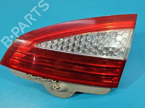 Used Right tailgate light Right tailgate light FORD MONDEO IV Turnier (BA7) [2007-2015] 39977190 39977190