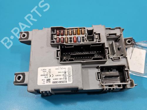 Used Fuse box Fuse box 38264787 38264787