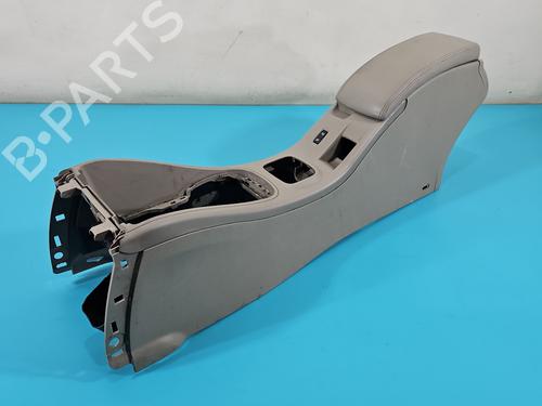 Used Armrest / Center console Armrest / Center console 38129246 38129246