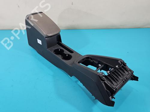 Used Armrest / Center console Armrest / Center console 38133077 38133077