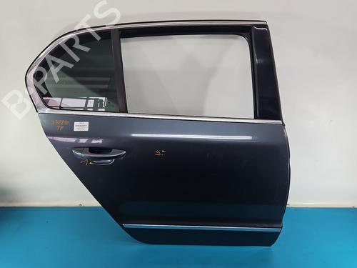 right-rear-door-skoda-superb-ii-3t4-2008-2009-2010-2011-2012-2013-2014-2015-38149037 main image