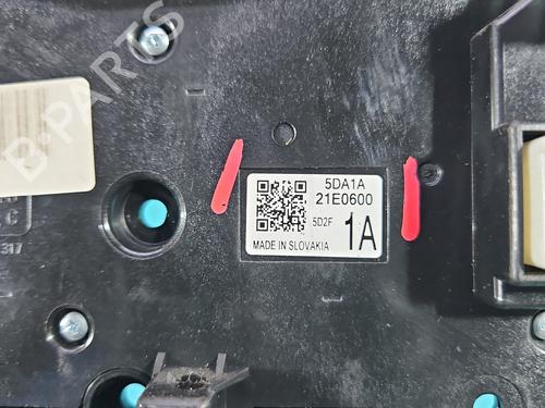 Switch INFINITI Q30 | BP38135103I30 - Image 8
