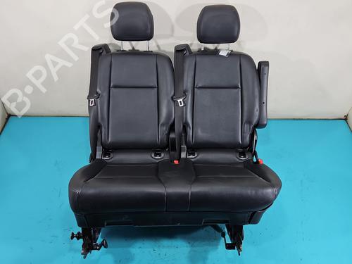 Stoel achter (2e rij) Stoel achter (2e rij) 38137660 38137660