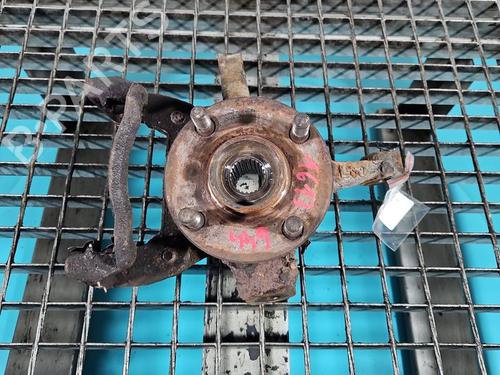 Used Left front steering knuckle Left front steering knuckle TOYOTA YARIS (_P1_) 1.3 (NCP10, SCP12_) (86 hp) 40258851 40258851