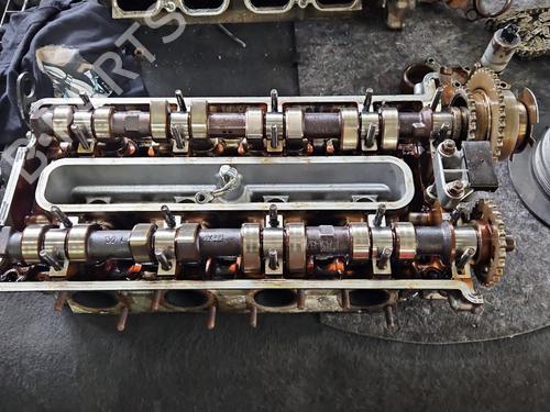 Used Cylinder head Cylinder head BMW X5 (E53) 4.4 i (286 hp) 39549457 39549457