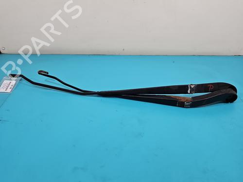 Used Front windshield wiper arm Front windshield wiper arm 38117084 38117084