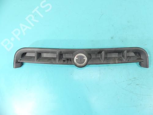 Used Grille Grille 37895227 37895227