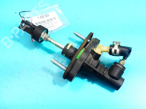 Used Clutch slave cylinder Clutch slave cylinder 37889700 37889700